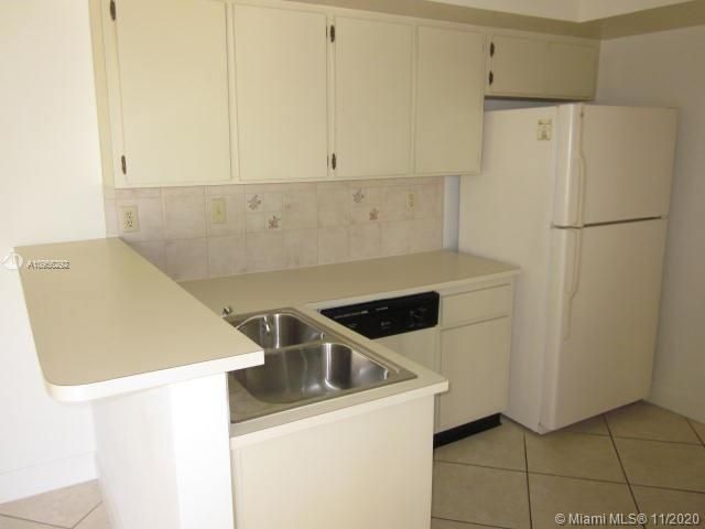 Recently Rented: $2,350 (3 beds, 2 baths, 1724 Square Feet)