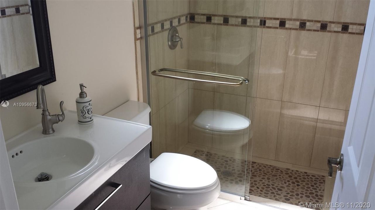 Recently Rented: $4,500 (4 beds, 3 baths, 2830 Square Feet)