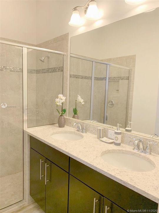 Recently Rented: $2,100 (4 beds, 4 baths, 2282 Square Feet)