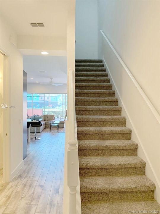 Recently Rented: $2,100 (4 beds, 4 baths, 2282 Square Feet)