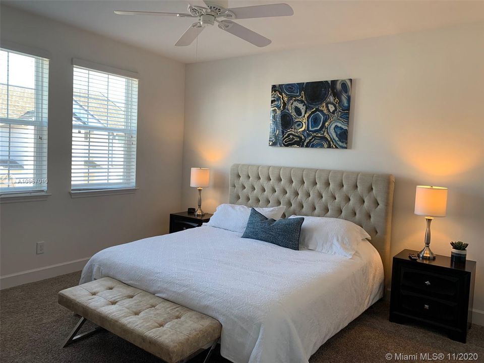Recently Rented: $2,100 (4 beds, 4 baths, 2282 Square Feet)