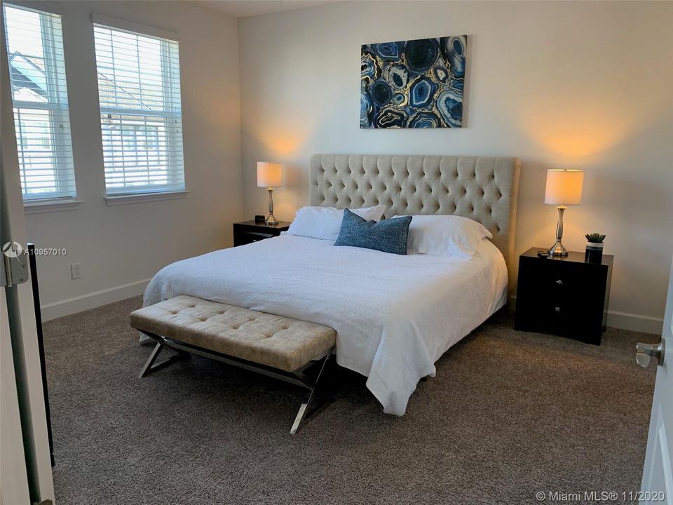 Recently Rented: $2,100 (4 beds, 4 baths, 2282 Square Feet)