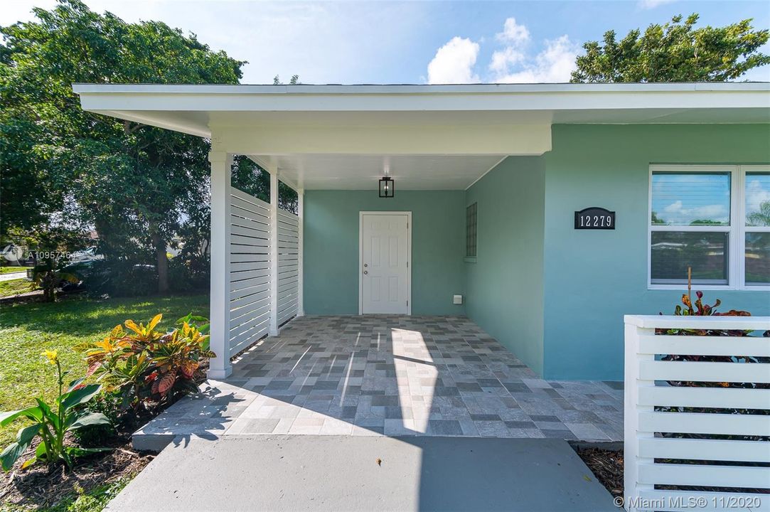 Vendido Recientemente: $289,500 (3 camas, 2 baños, 1168 Pies cuadrados)