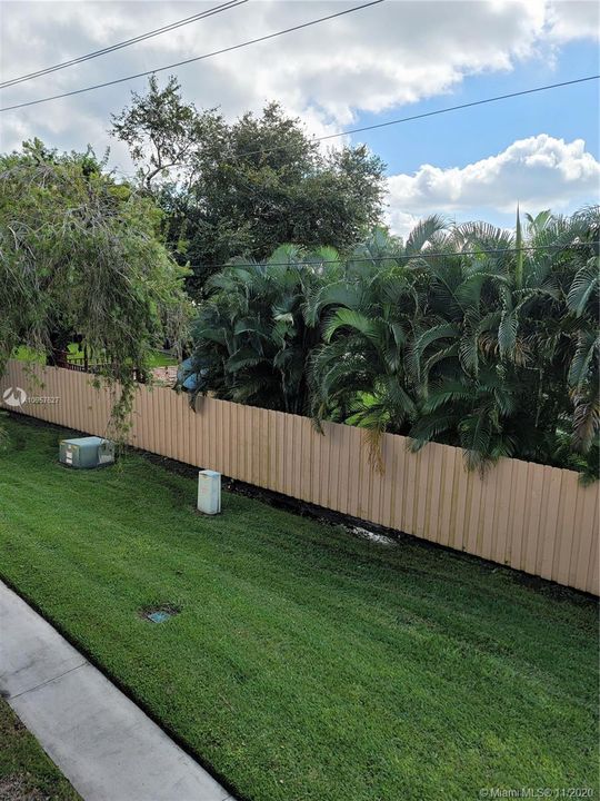 Vendido Recientemente: $174,900 (2 camas, 2 baños, 860 Pies cuadrados)