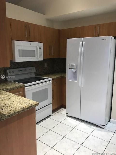 Recientemente alquilado: $2,950 (3 camas, 2 baños, 1542 Pies cuadrados)