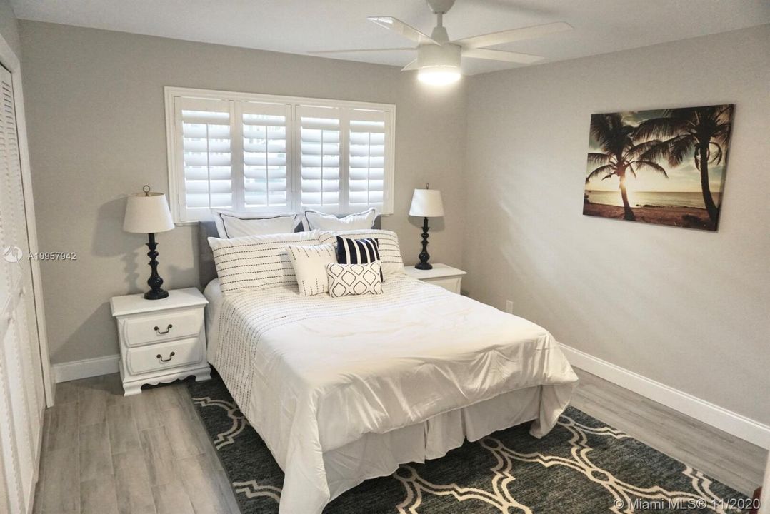 Recently Sold: $209,000 (2 beds, 2 baths, 910 Square Feet)