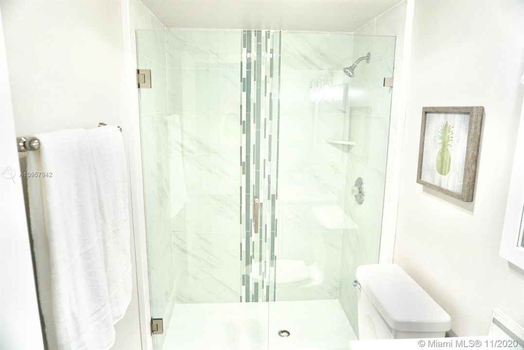 Recently Sold: $209,000 (2 beds, 2 baths, 910 Square Feet)