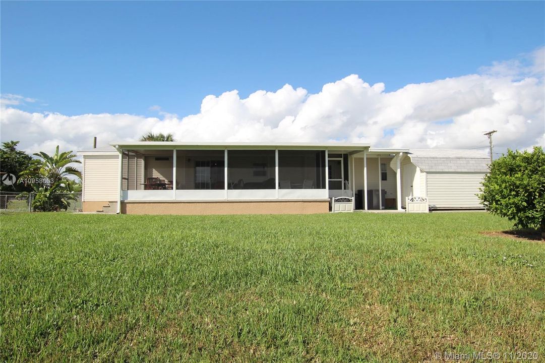 Recently Sold: $164,500 (3 beds, 2 baths, 1512 Square Feet)