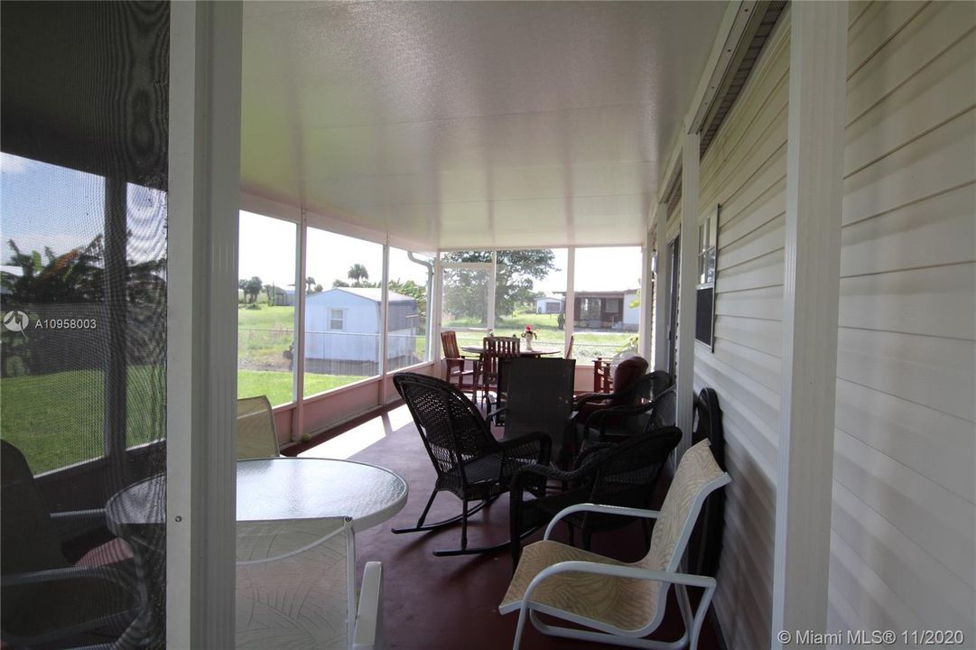 Recently Sold: $164,500 (3 beds, 2 baths, 1512 Square Feet)