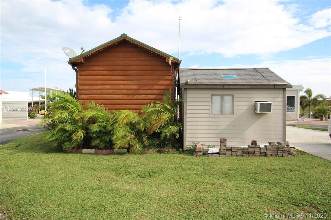 Recently Sold: $82,000 (1 beds, 1 baths, 385 Square Feet)