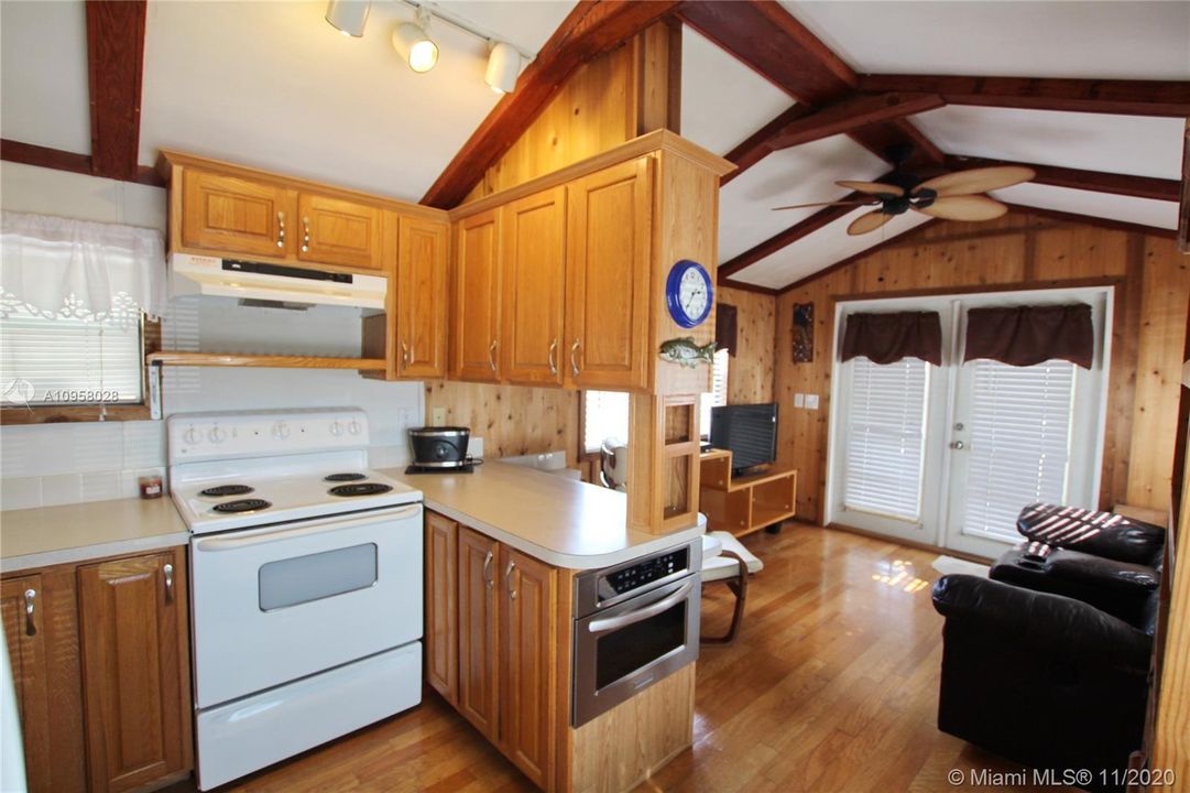 Recently Sold: $82,000 (1 beds, 1 baths, 385 Square Feet)