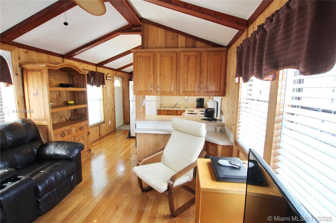 Recently Sold: $82,000 (1 beds, 1 baths, 385 Square Feet)