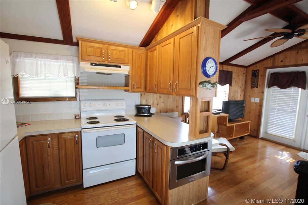 Recently Sold: $82,000 (1 beds, 1 baths, 385 Square Feet)