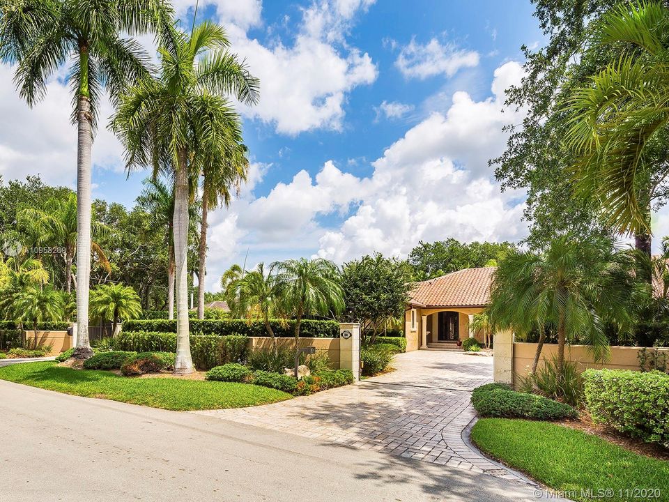 Recently Sold: $1,939,000 (5 beds, 5 baths, 4038 Square Feet)