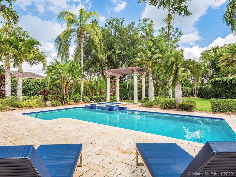 Recently Sold: $1,939,000 (5 beds, 5 baths, 4038 Square Feet)