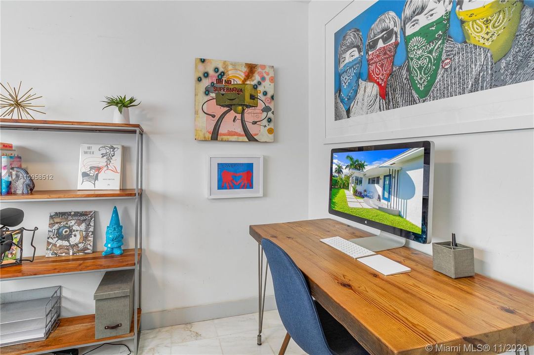 Vendido Recientemente: $999,000 (3 camas, 2 baños, 2017 Pies cuadrados)