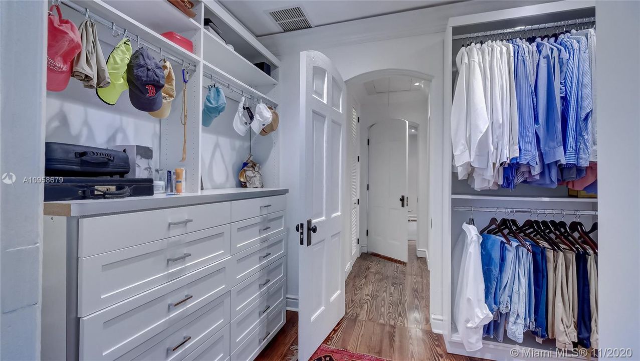 MAIN CLOSET
