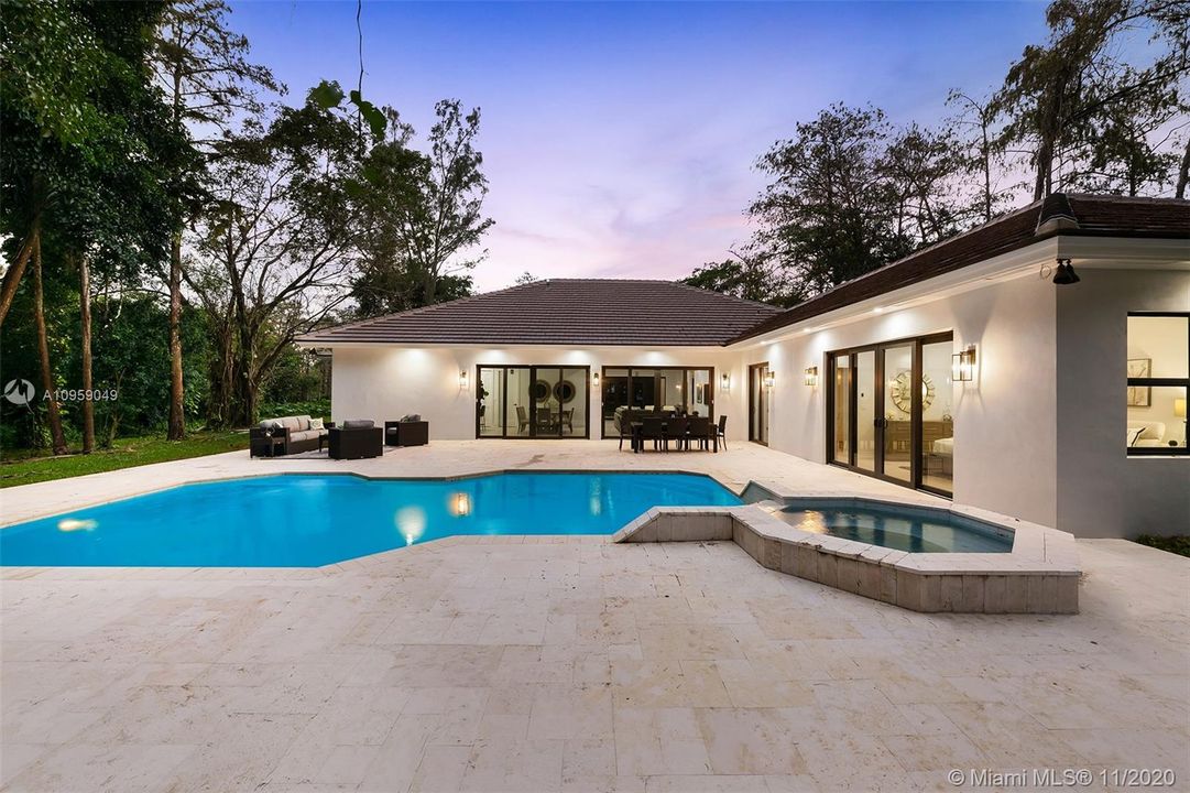 Pool + Spillover Spa