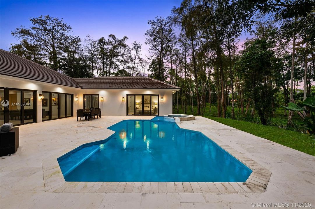 Pool + Spillover Spa
