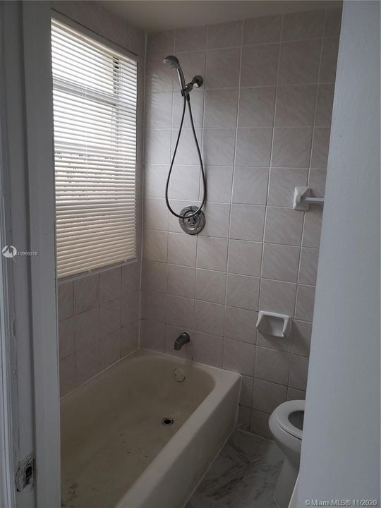 Недавно арендовано: $900 (1 спален, 1 ванн, 12086 Квадратных фут)