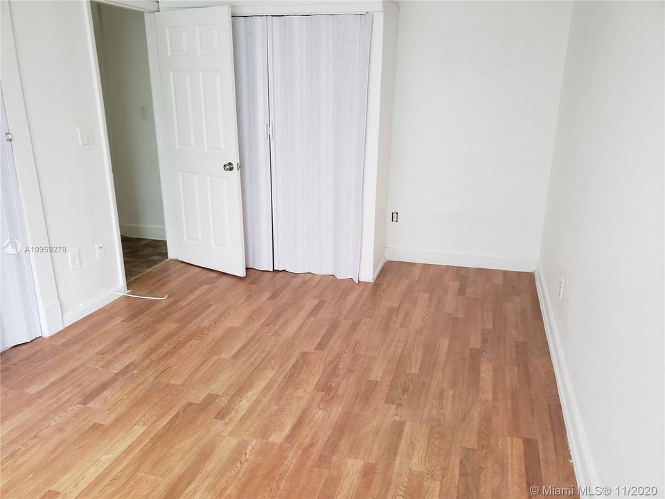 Recently Rented: $900 (1 beds, 1 baths, 12086 Square Feet)
