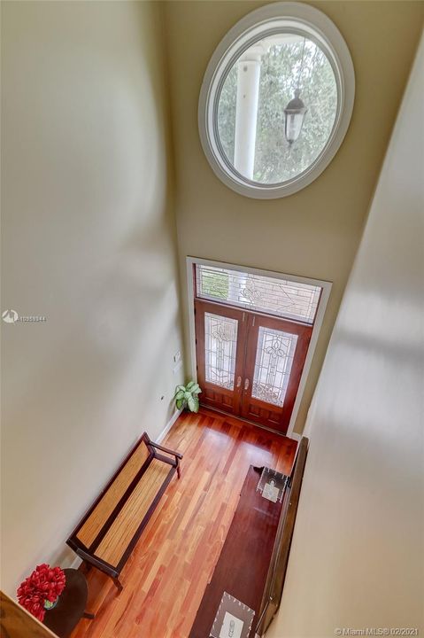 Recently Sold: $2,100,000 (5 beds, 4 baths, 5034 Square Feet)