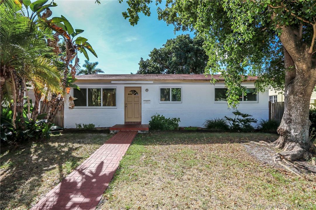 Recently Sold: $399,999 (3 beds, 2 baths, 1280 Square Feet)