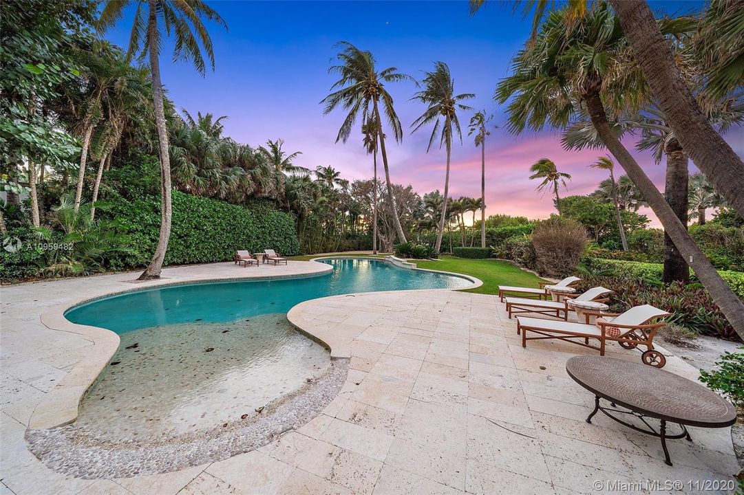 Recently Rented: $70,000 (4 beds, 4 baths, 3740 Square Feet)