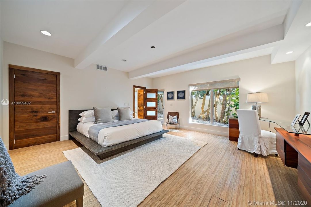 Recently Rented: $70,000 (4 beds, 4 baths, 3740 Square Feet)