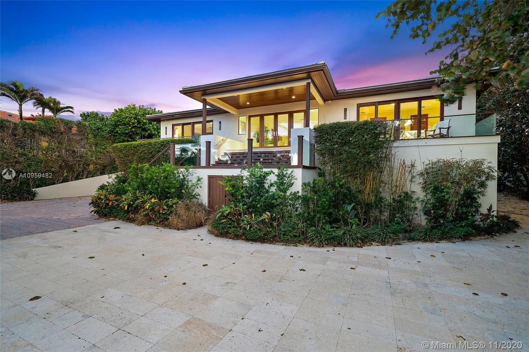 Recently Rented: $70,000 (4 beds, 4 baths, 3740 Square Feet)