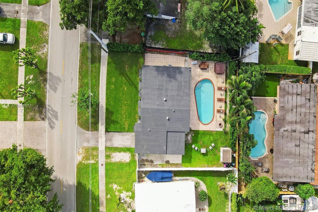 Недавно продано: $499,000 (4 спален, 2 ванн, 1767 Квадратных фут)