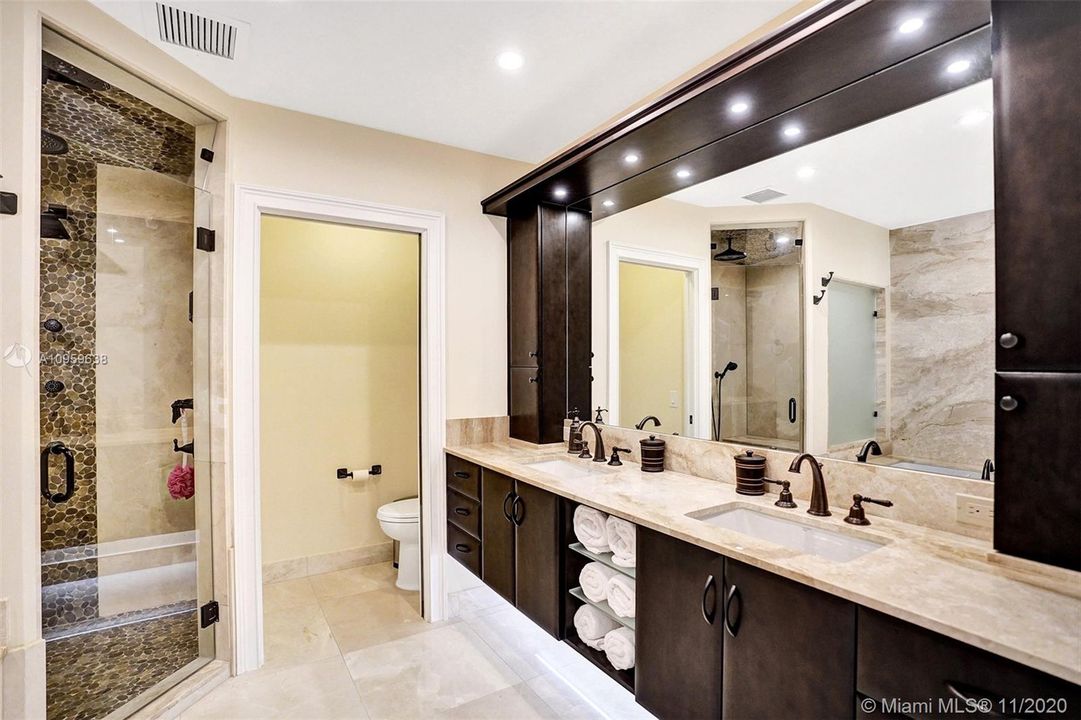 Recently Sold: $1,500,000 (3 beds, 3 baths, 3205 Square Feet)