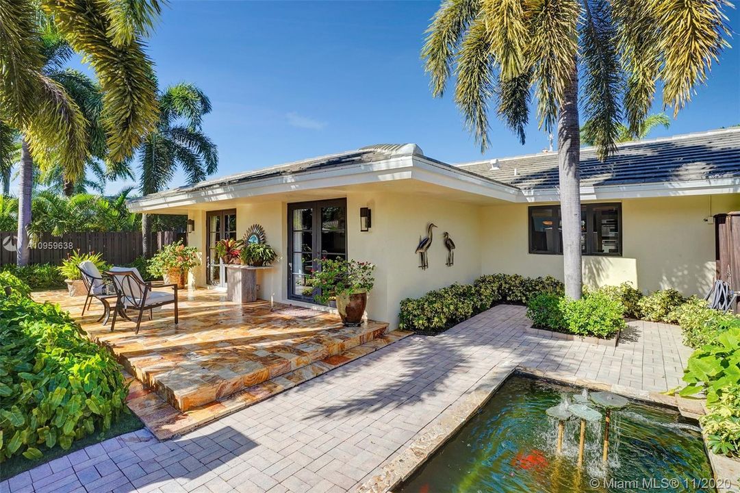 Recently Sold: $1,500,000 (3 beds, 3 baths, 3205 Square Feet)