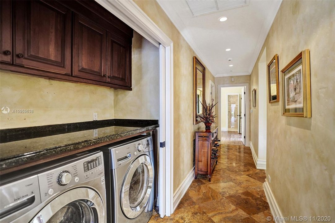 Recently Sold: $1,500,000 (3 beds, 3 baths, 3205 Square Feet)
