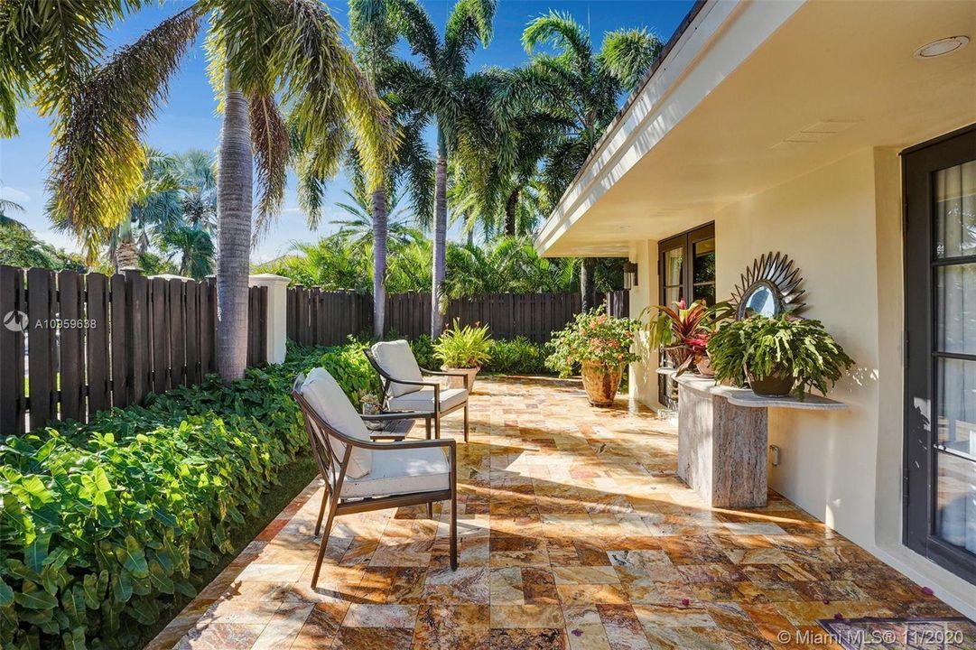 Recently Sold: $1,500,000 (3 beds, 3 baths, 3205 Square Feet)