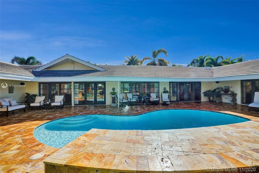 Recently Sold: $1,500,000 (3 beds, 3 baths, 3205 Square Feet)