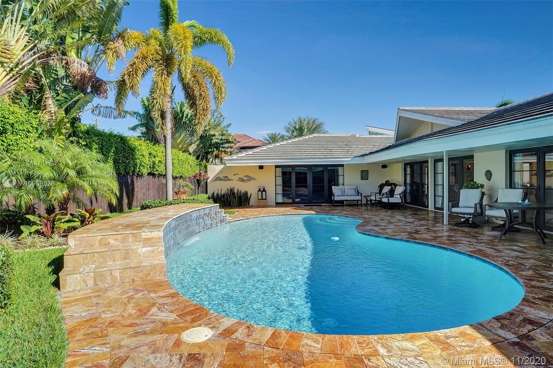 Recently Sold: $1,500,000 (3 beds, 3 baths, 3205 Square Feet)