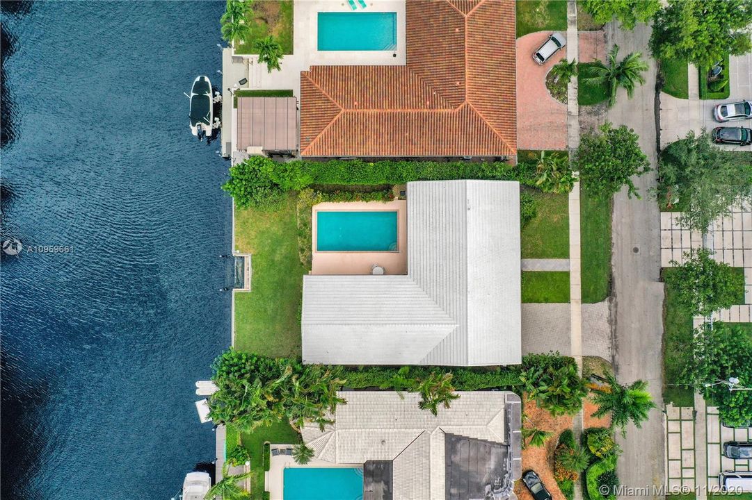 Recently Sold: $1,399,000 (3 beds, 2 baths, 2260 Square Feet)