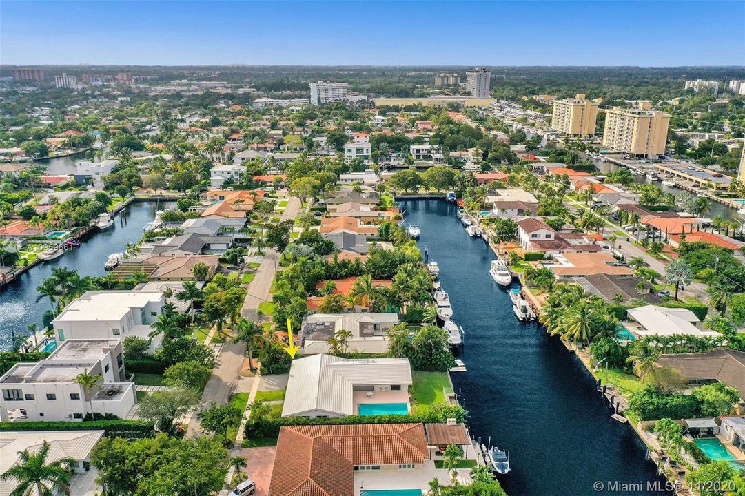 Recently Sold: $1,399,000 (3 beds, 2 baths, 2260 Square Feet)