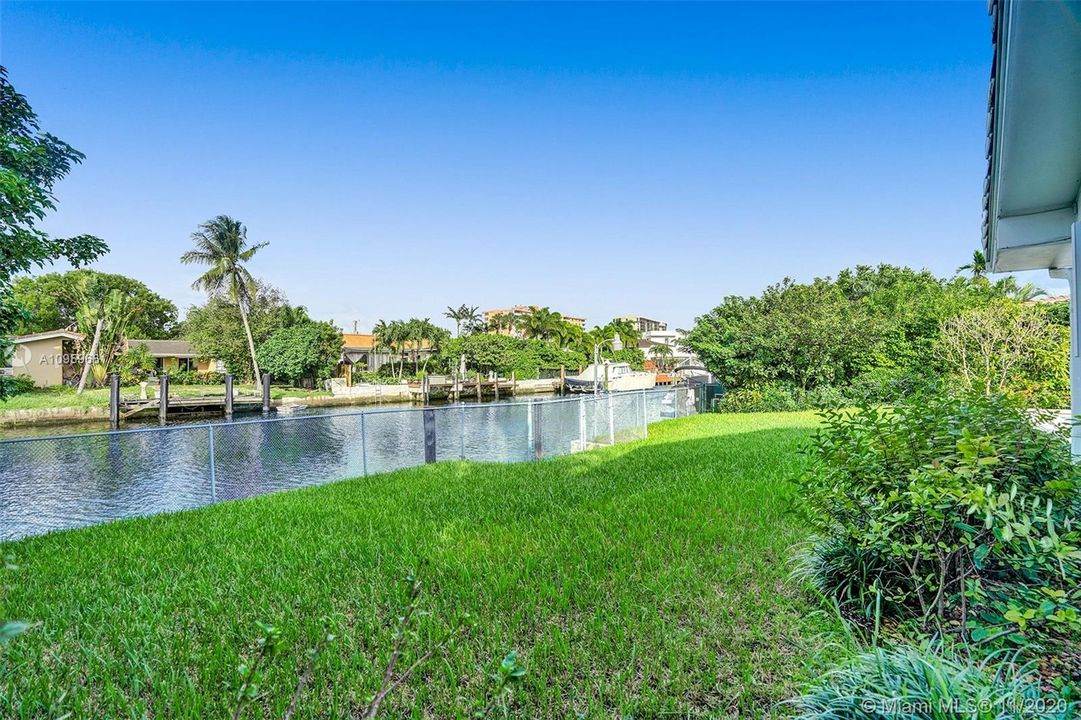 Recently Sold: $1,399,000 (3 beds, 2 baths, 2260 Square Feet)