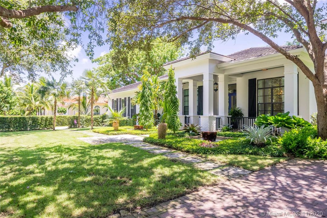 Recently Sold: $1,350,000 (4 beds, 3 baths, 3026 Square Feet)