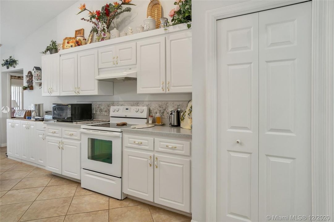 Recently Sold: $230,000 (2 beds, 2 baths, 0 Square Feet)