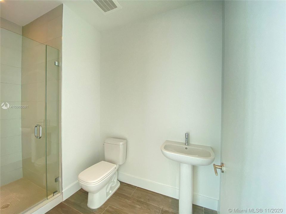 最近租的: $6,500 (3 贝兹, 3 浴室, 1731 平方英尺)