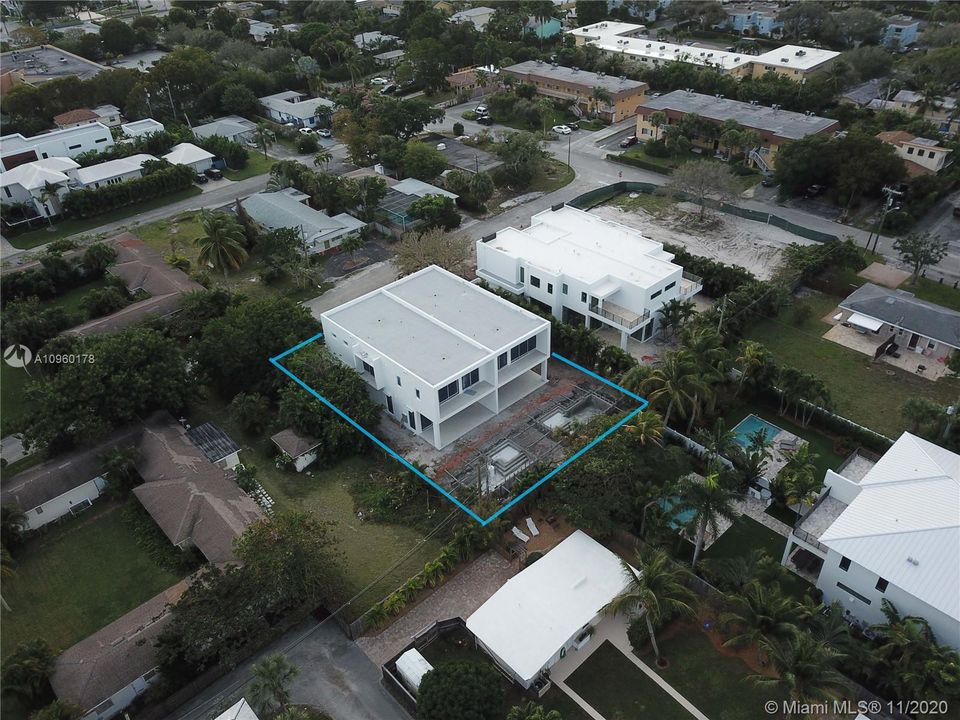 Recently Sold: $1,650,000 (3 beds, 3 baths, 3024 Square Feet)