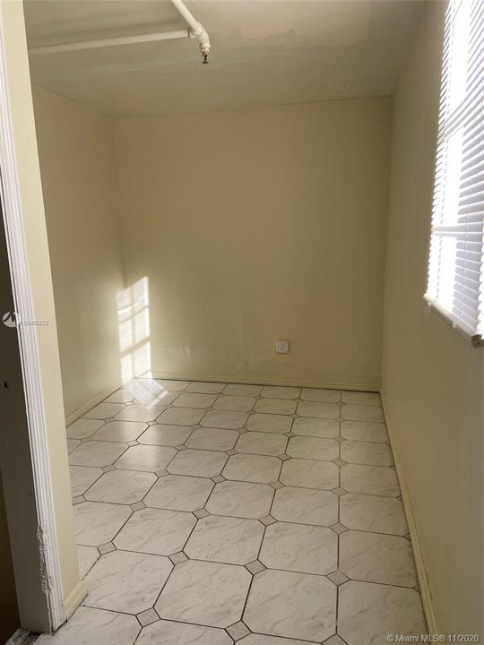 Recently Rented: $1,100 (2 beds, 1 baths, 5668 Square Feet)