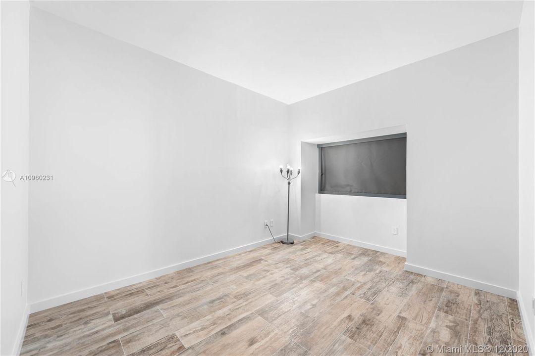 Vendido Recientemente: $2,100,000 (4 camas, 5 baños, 3182 Pies cuadrados)