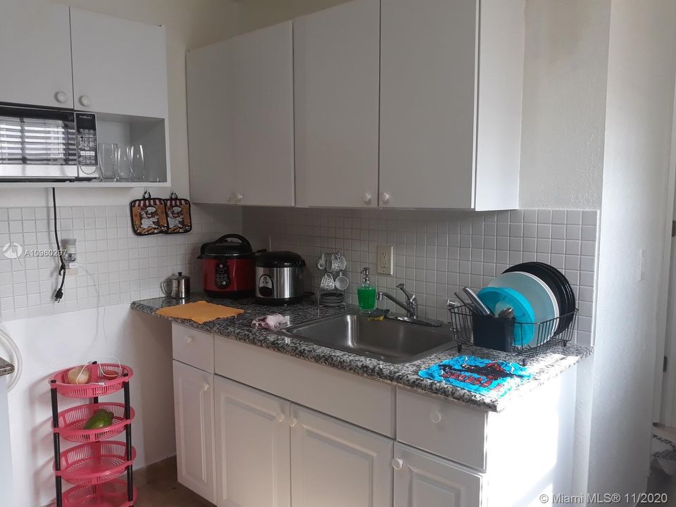 Vendido Recientemente: $89,800 (5 camas, 4 baños, 0 Pies cuadrados)