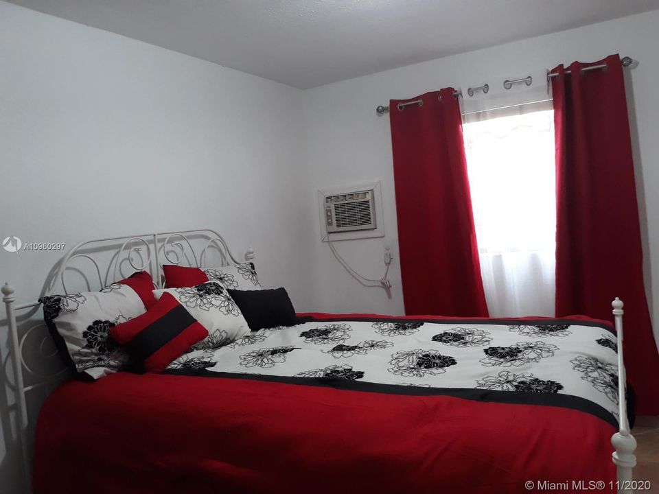 Vendido Recientemente: $89,800 (5 camas, 4 baños, 0 Pies cuadrados)