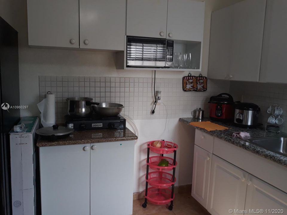 Vendido Recientemente: $89,800 (5 camas, 4 baños, 0 Pies cuadrados)