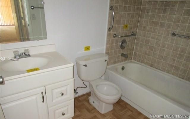 Recently Sold: $106,000 (2 beds, 2 baths, 960 Square Feet)